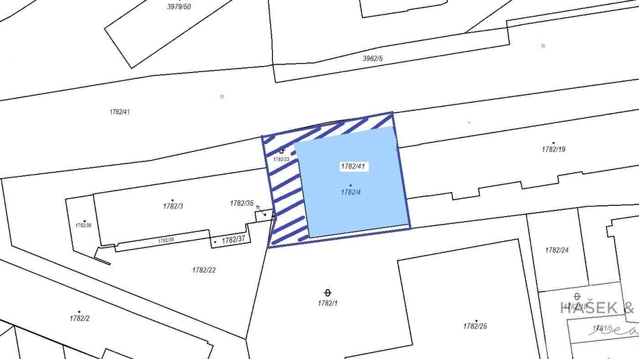 Prodej pozemky pro komerční výstavbu, 1 296 m² - Praha - Horní Počernice