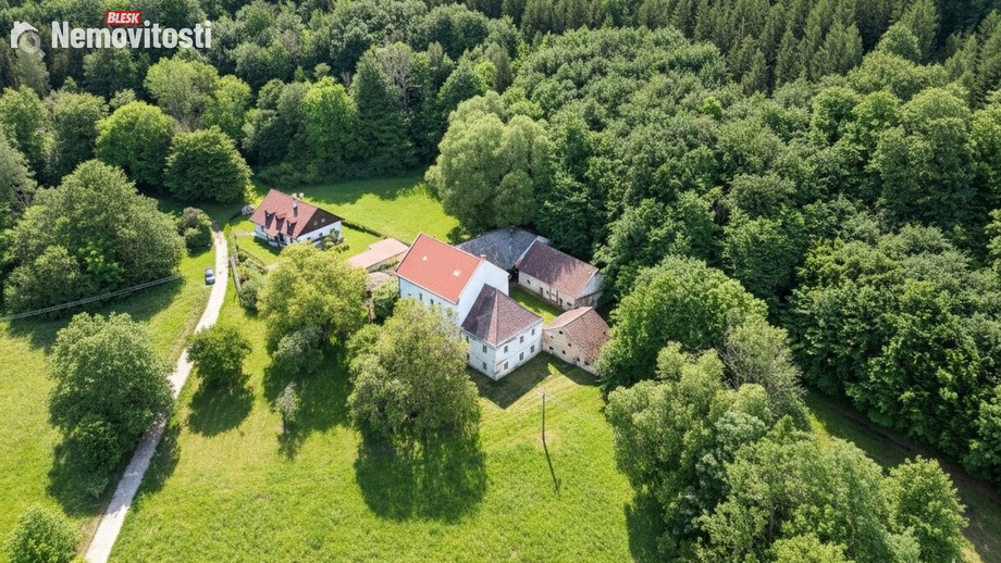 Prodej rodinného domu 970 m², Chvalkovice - Malá Bukovina