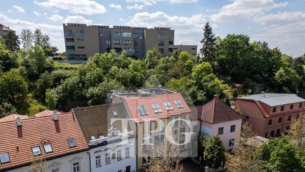 Prodej činžovního domu 658 m², Praha - Střížkov