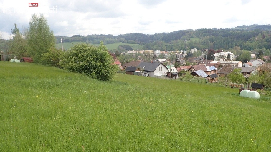 Prodej stavebního pozemku 1 551 m², Semily