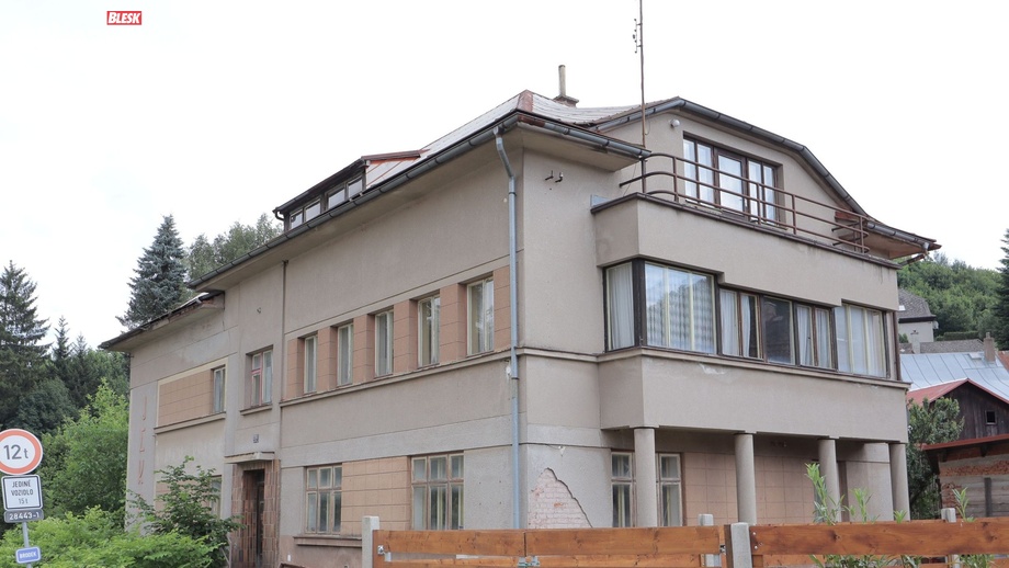 Prodej rodinného domu 316 m², Pecka