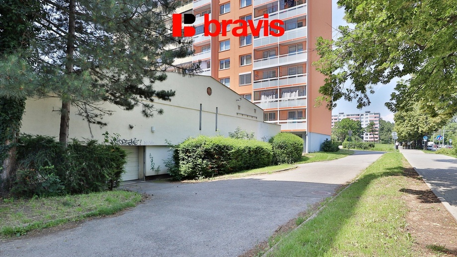 Prodej garážové stání, 13 m² - Brno - Královo Pole