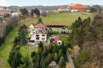 Prodej vily 270 m², Dolní Kounice