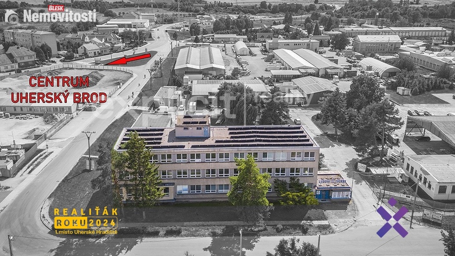 Prodej výrobního prostoru 1 990 m², Uherský Brod