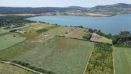Prodej pole 17 804 m², Přítluky - Nové Mlýny