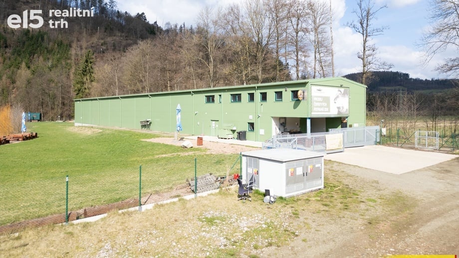 Pronájem výrobního prostoru 1 382 m², Nedvědice