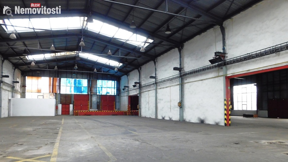 Pronájem skladu 800 m², Těšetice