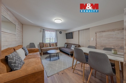 Prodej rodinného domu 180 m², Velké Karlovice