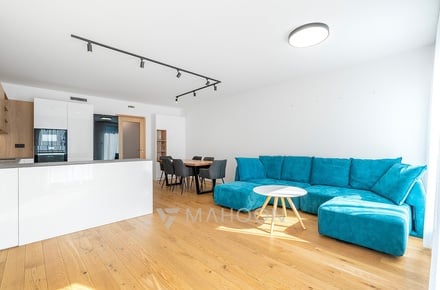 Pronájem bytu 3+kk 87 m², Praha - Smíchov