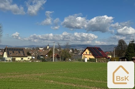 Prodej stavebního pozemku 1 050 m², Dlouhý Most
