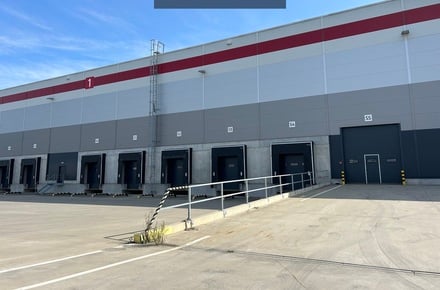 Pronájem skladu 1 500 m², Zeleneč - Mstětice