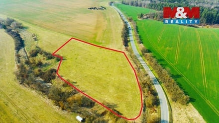 Prodej pole 18 948 m², Kladruby