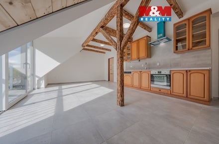 Prodej bytu 4+kk 81 m², Krhová