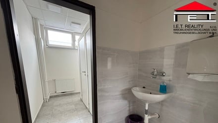 Pronájem kanceláře 140 m², Ostrava - Kunčice