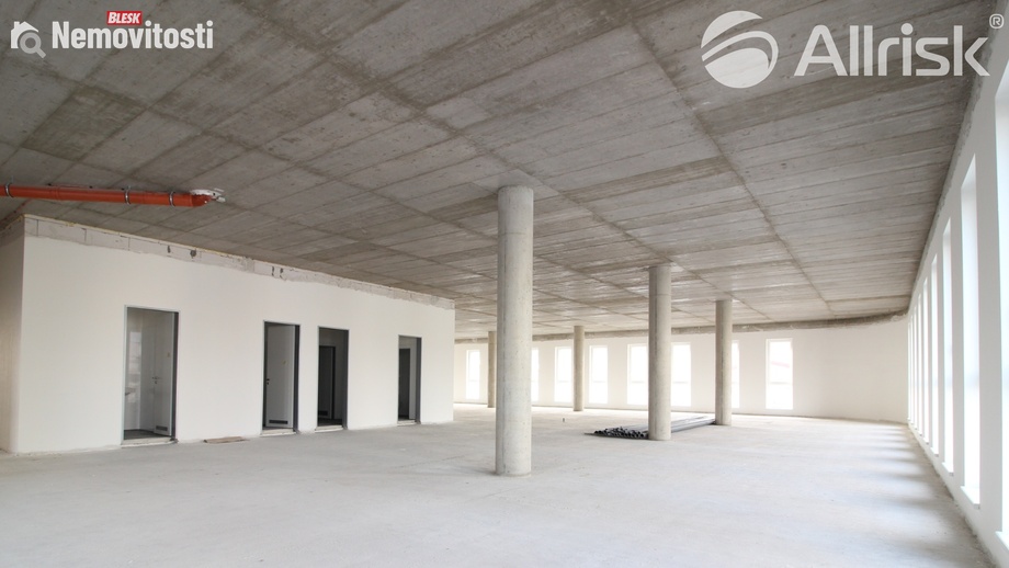 Pronájem kanceláře 786 m², Brno-jih