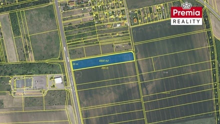 Prodej komerčního pozemku 8 300 m², Znojmo