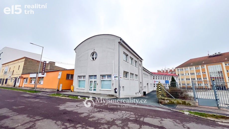 Pronájem obchodní prostory, 84 m² - Znojmo