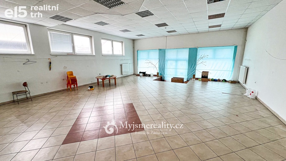 Pronájem obchodního prostoru 84 m², Znojmo