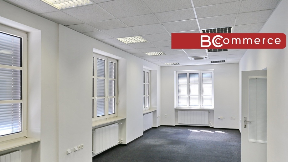 Pronájem kanceláře, 221 m² - Brno - Židenice