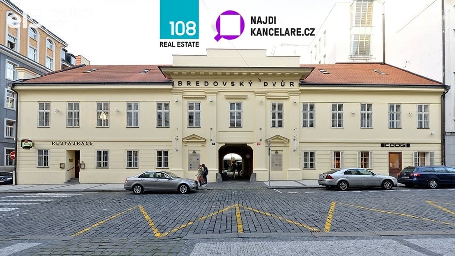 Pronájem kanceláře 322 m², Praha 1