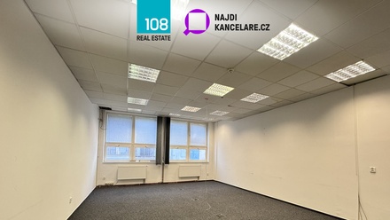Pronájem kanceláře 4 260 m², Praha 8