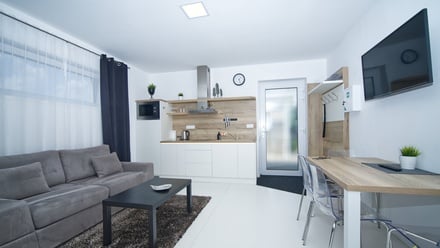 Prodej vily 365 m², Ladná