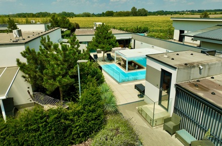 Prodej vily 365 m², Ladná