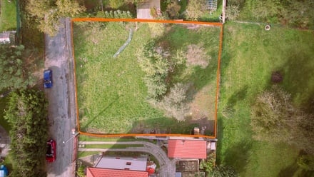 Prodej stavebního pozemku 813 m², Týnec nad Sázavou - Podělusy