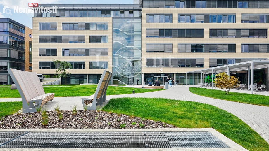 Pronájem kanceláře 516 m², Praha 5
