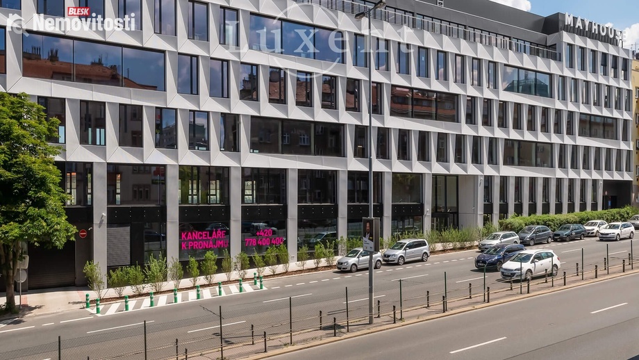 Pronájem kanceláře 1 621 m², Praha 4
