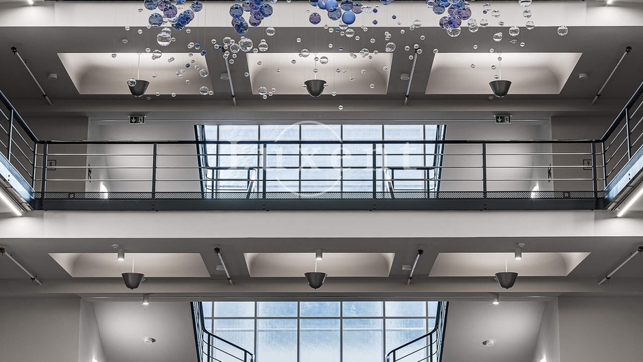 Pronájem obchodní prostory, 242 m² - Praha - Holešovice