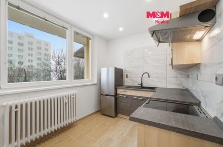 Prodej bytu 2+1 44 m², Adamov
