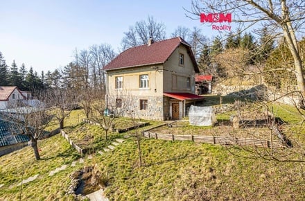 Prodej rodinného domu 298 m², Soběhrdy