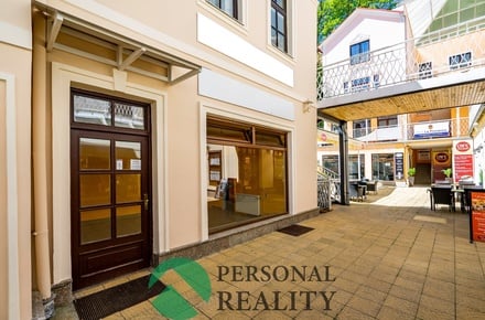 Pronájem obchodního prostoru 22 m², Mariánské Lázně
