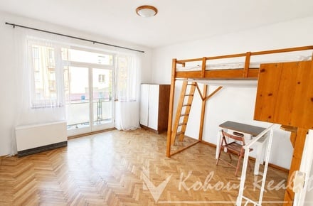 Pronájem bytu 1+kk 31 m², Praha - Strašnice