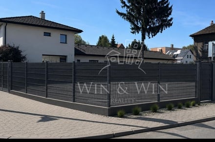 Pronájem komerčního pozemku 720 m², Praha - Horní Počernice