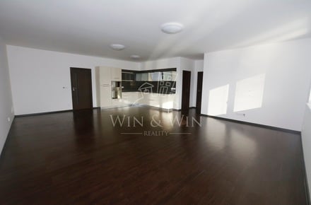 Pronájem bytu 4+kk 124 m², Praha - Horní Počernice