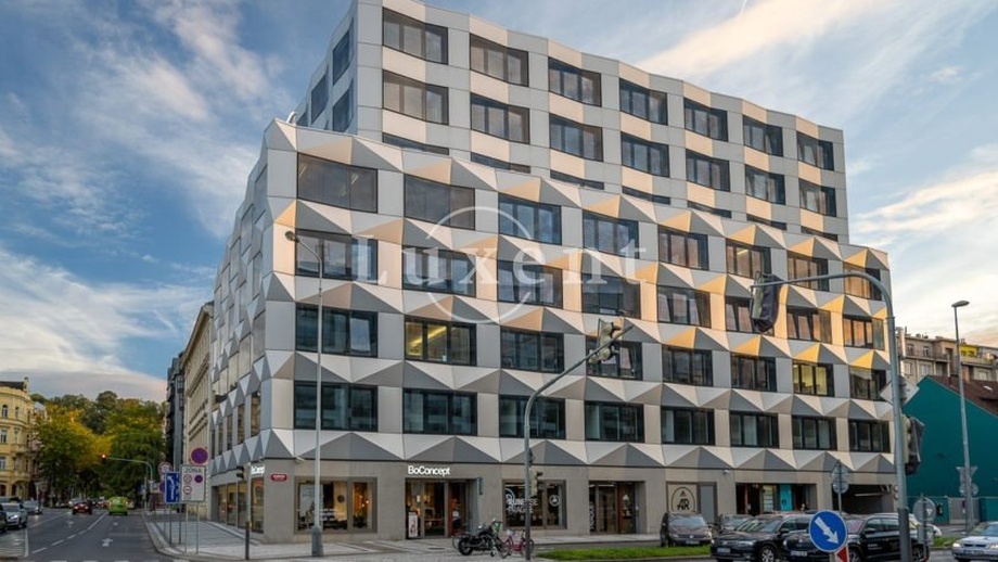Pronájem kanceláře, 295 m² - Praha 8