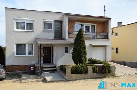 Pronájem bytu 4+kk 86 m², Božice