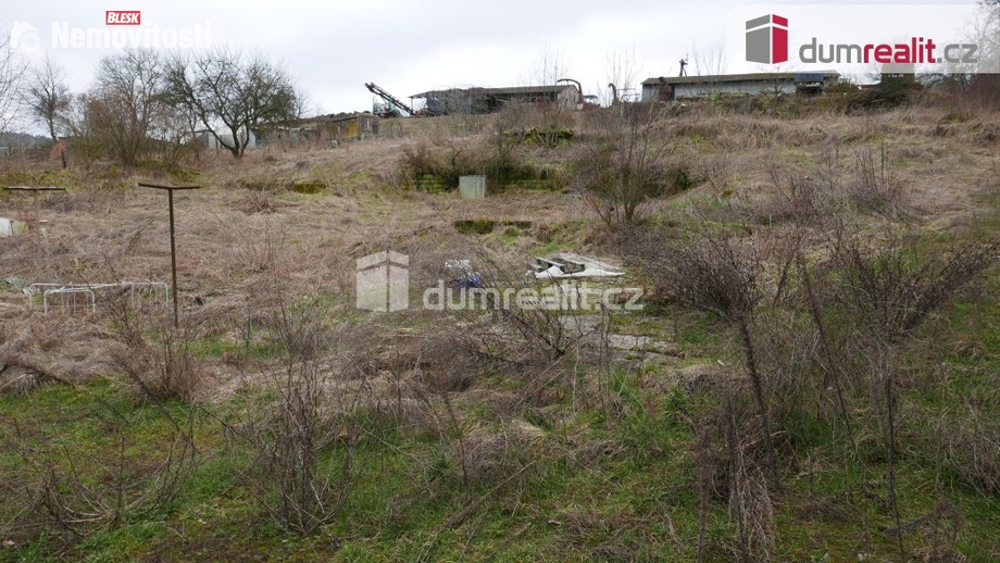 Prodej specifického pozemku 2 796 m², Tuhaň