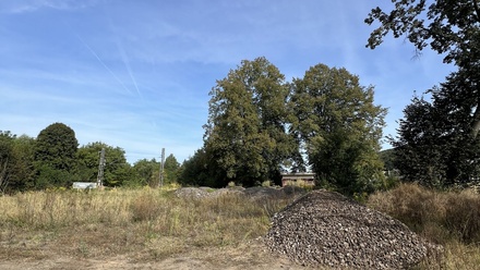 Pronájem komerčního pozemku 1 000 m², Česká