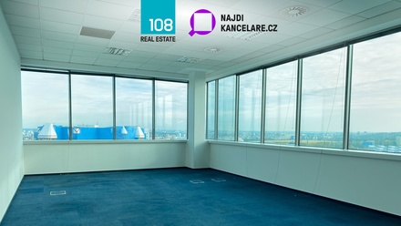 Pronájem kanceláře 612 m², Praha 11