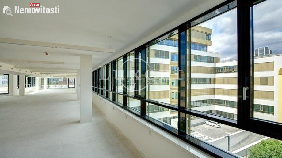 Pronájem kanceláře 142 m², Praha 4