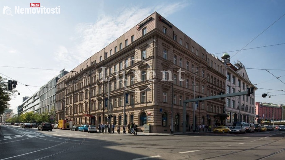 Pronájem kanceláře 565 m², Praha 5