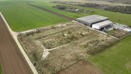 Prodej komerčního pozemku 13 821 m², Bezměrov