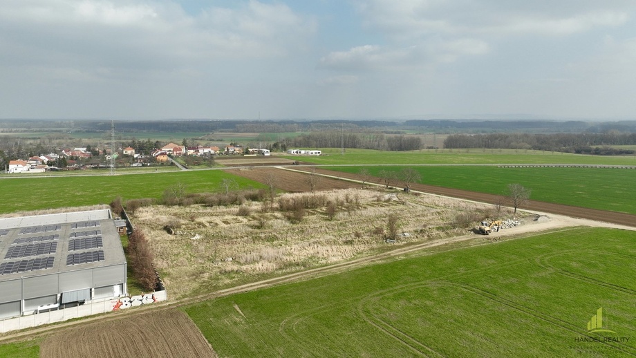 Prodej pozemky pro komerční výstavbu, 13 821 m² - Bezměrov