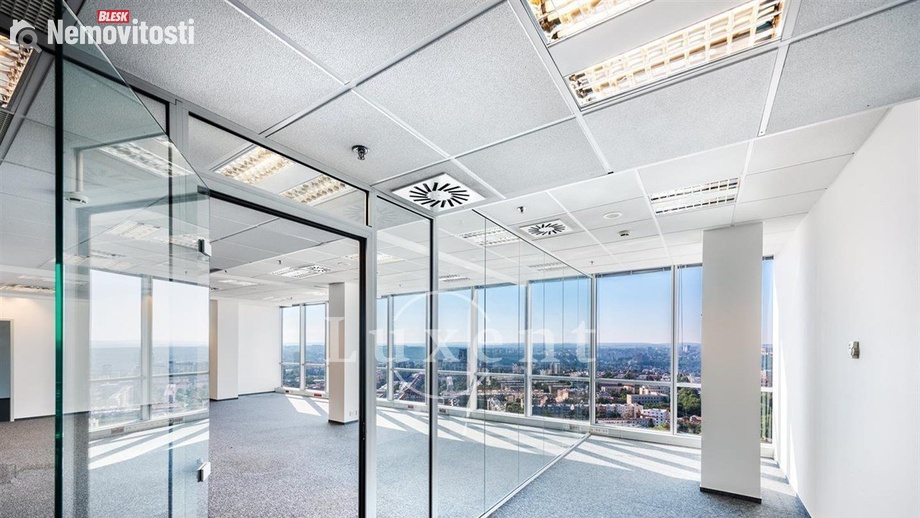 Pronájem kanceláře 157 m², Praha 4