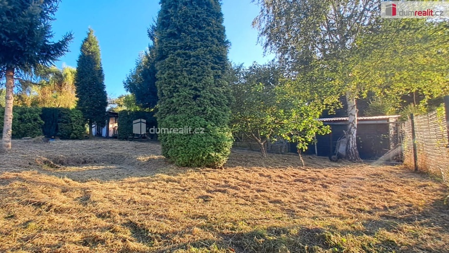 Prodej zahrady 383 m², Ostrov