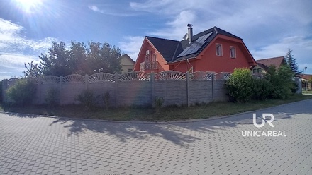 Prodej rodinného domu 233 m², Božice