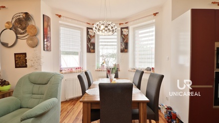 Prodej rodinného domu 233 m², Božice